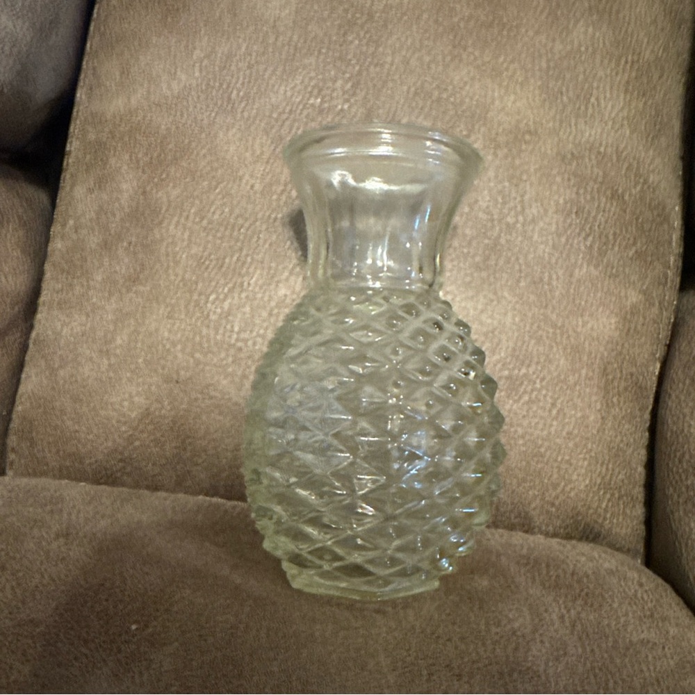 Vintage Clear FTD Glass Diamond Hobnail Pineapple Shaped Glass Bud Vase 5-3/4"